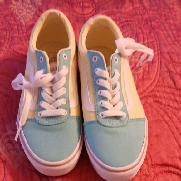 Vans Blue and Cream Sneakers Classic Low-Top Design - Picture 1 of 7